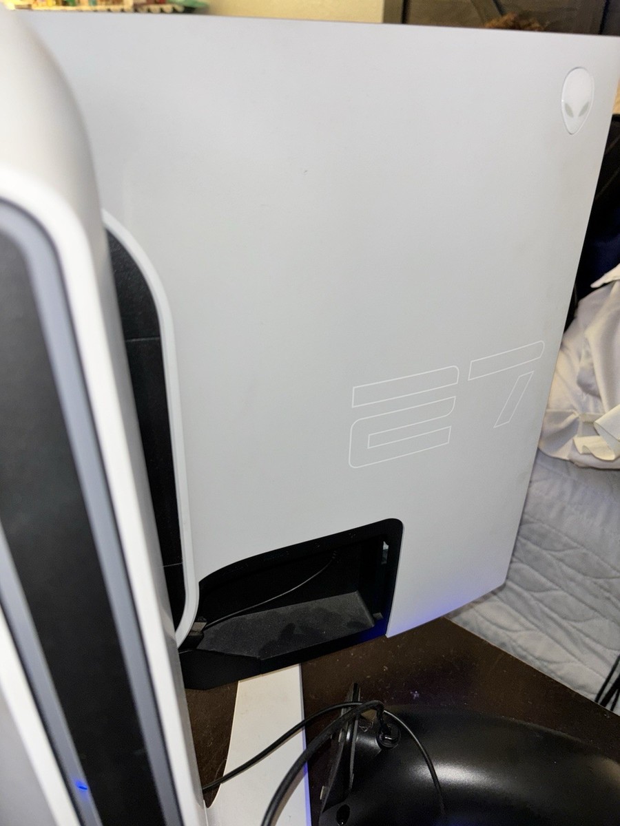 Alienware AW2721D 27