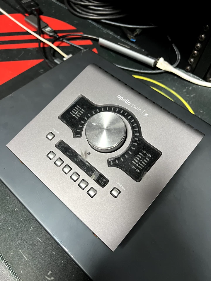 Universal Audio Apollo Twin X DUO Heritage Edition + Thunderbolt Kable