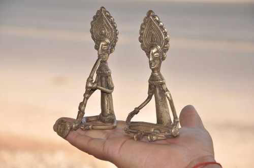 2 Pc Brass Handcrafted Musician Playing Drum & Shenai Tribal Figurine - 第 2/7 張圖片