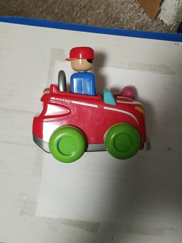 Tomy Push 'N Go Car WORKS w/ Figure 2010 Pre School Toy Racing Red Green Toddler
