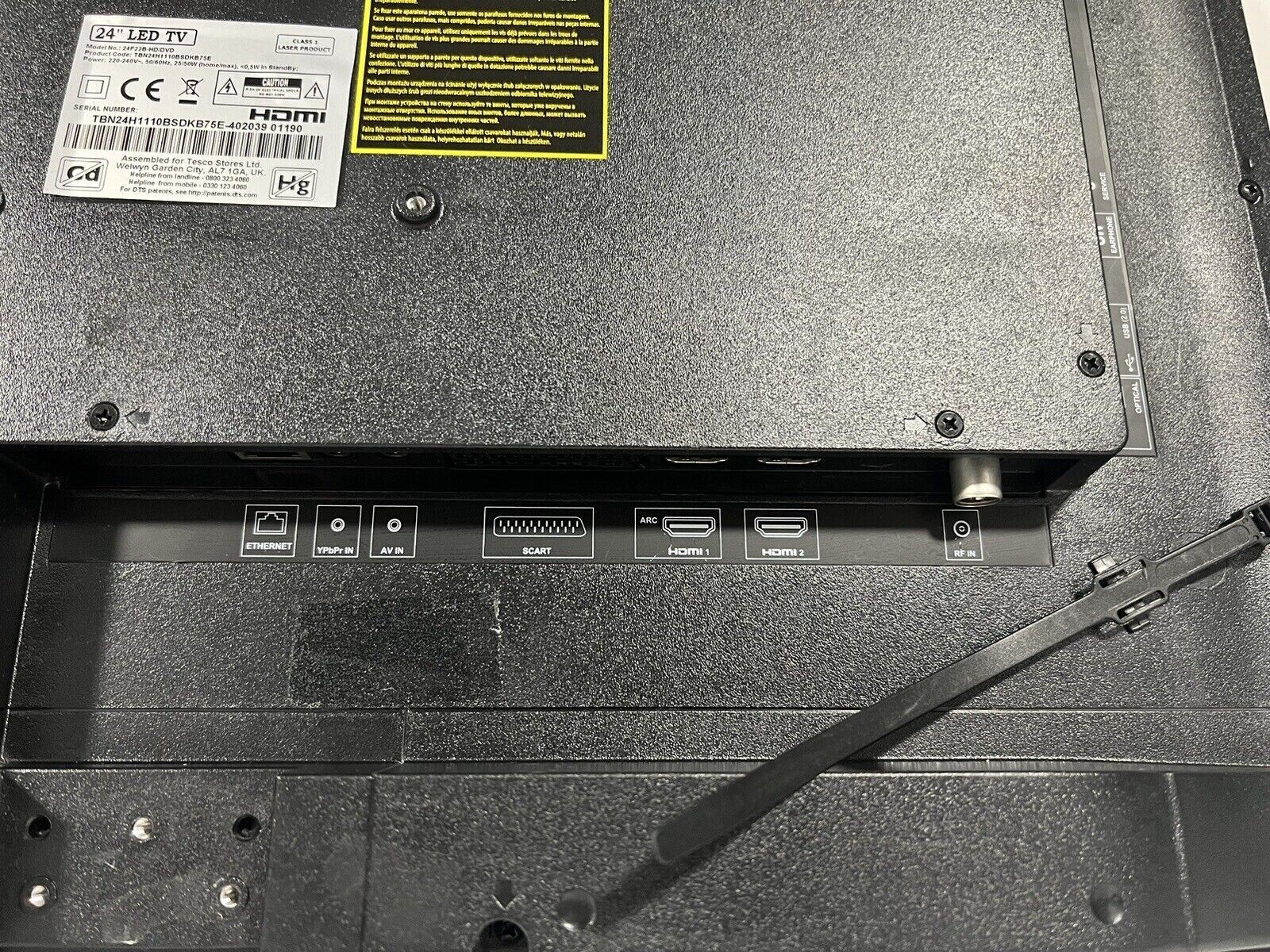 Technika 24 inch LED TV Freeview HD + DVD no stands has 2 x