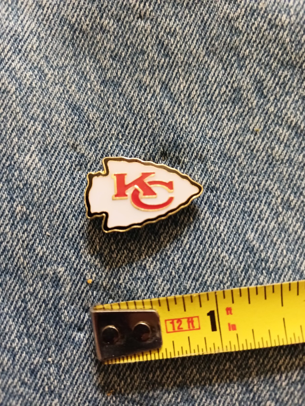 NFL-CHIEFS-ENAMEL PIN-SHIP ALL THE PINS YOU BUY FOR .99-VISIT OUR STORE