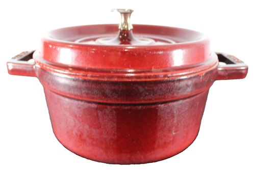 STAUB Cast Iron Round LA Cocotte France Dark Red with Lid 20 cm - Picture 4 of 9