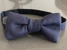 TOM FORD Men  s Navy Blue Linen  Silk Bow Tie