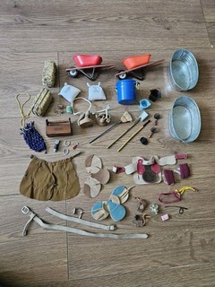 Breyer Saddle Suede Traditional Horse Stable Cleaning Feeding Brush Large Bundle
