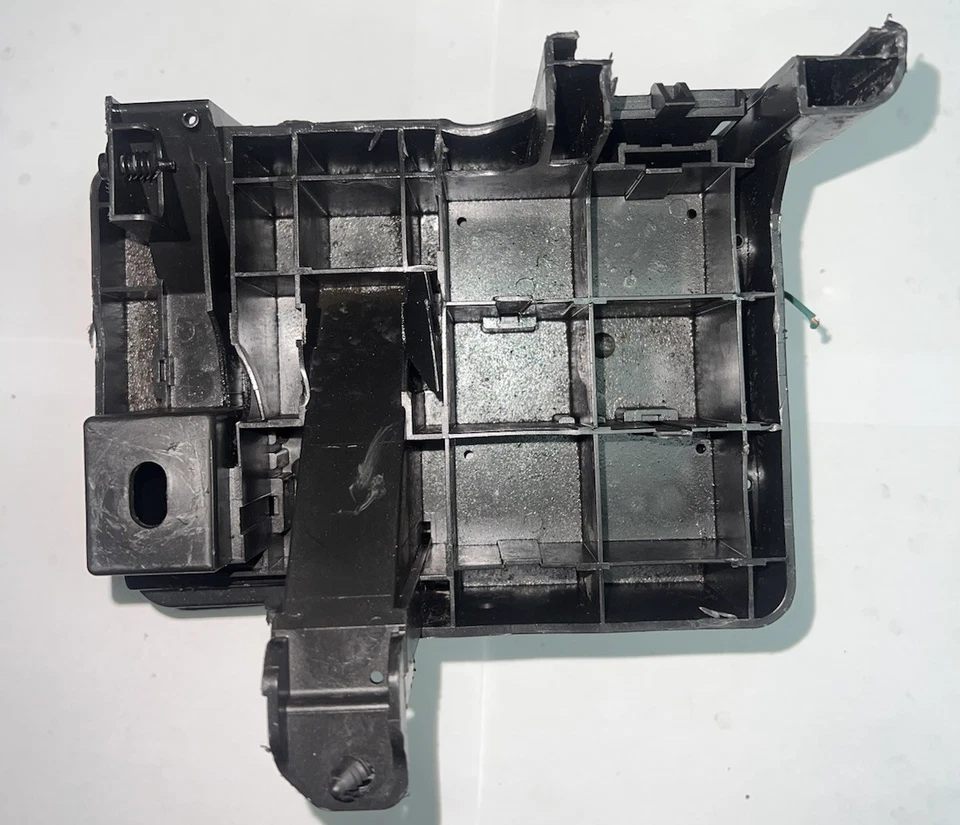 GMC Terrain 2013-2016 caja de fusibles unidad de relé 22929761 Foto 2 de 2