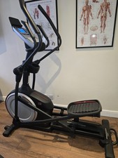 ProForm Elliptical Cross Trainer 720E Light Use Excellent cond  Gymn Equipment