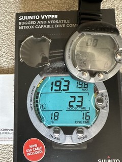 Suunto Vyper Wrist Dive Computer Grey and black
