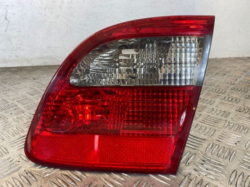 Mercedes-Benz E W211 2007 Rechts R�ckleuchte Heckleuchte innen A2118203064