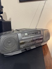 Akai AJ-W311CD Fully Tested Tape Dubbing Radio Cd AM FM Portable See Video