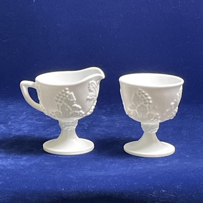 EUC Vtg Indiana Milk Glass PANEL HARVEST GRAPE PATTERN Footed Cream Sugar Set