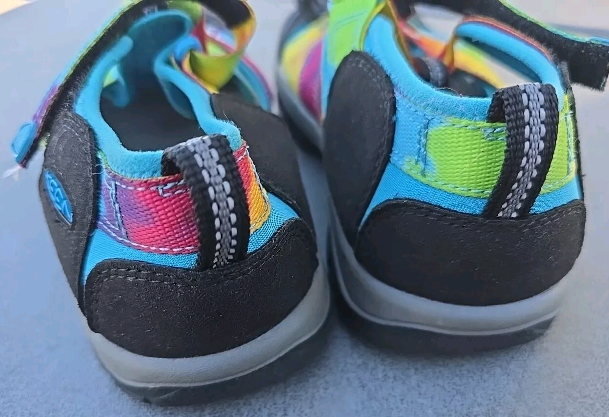 Sandali Keen bambini taglia 3 Newport H2 scarpe da acqua arcobaleno tie dye outdoor ottime condizioni
