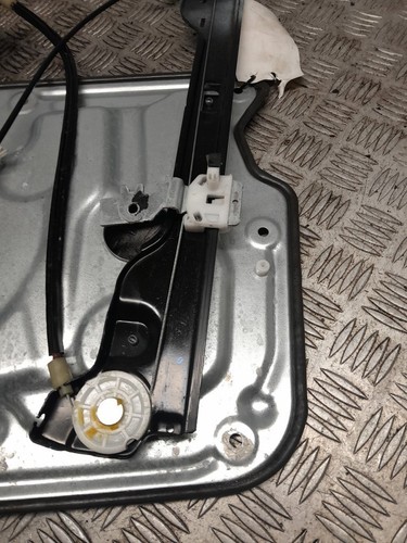 NISSAN QASHQAI TEKNA WINDOW REGULATOR/MECH ELECTRIC FRONT PASSENGER 5 DR 10-13 - Picture 8 of 24