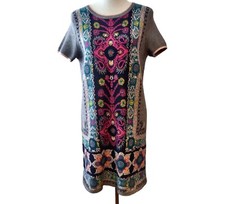Akemi + Kin Womens Sz S Gray Kaleidoscope Short Sleeve Knit Shift Sweater Dress