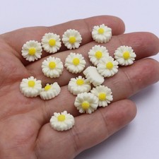 50Pcs White Daisy Flower Flatback Resin Cabochons 11mm For DIY Phone Case Decor
