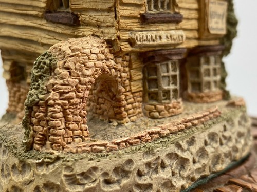 Retro 1980 DAVID WINTER Ornamental Ceramic Cottages "Wine Merchant" Boxed - Picture 9 of 12