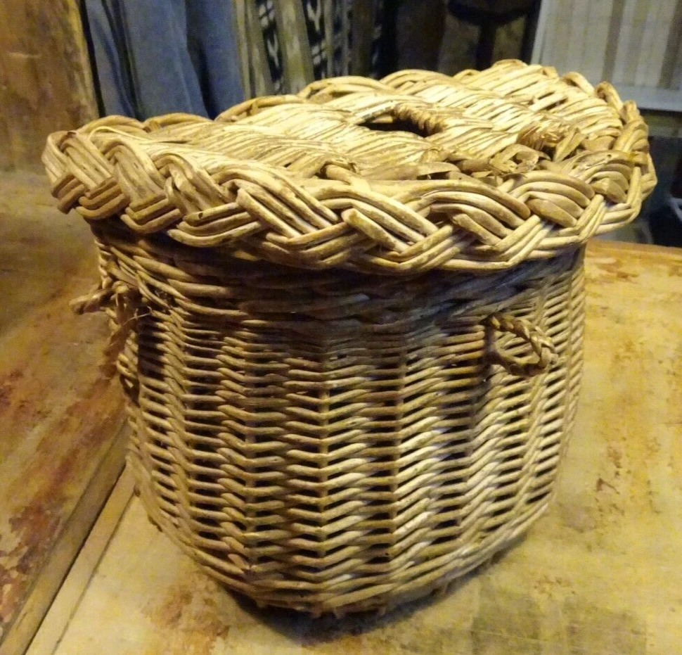 File:Ganvié-Paniers de pêche (2).jpg - Wikimedia