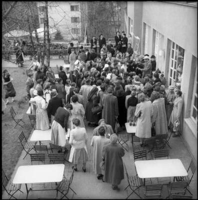 Lukas Ammann at the anniversary of the Zurich School of Nursing in- Old Photo 1