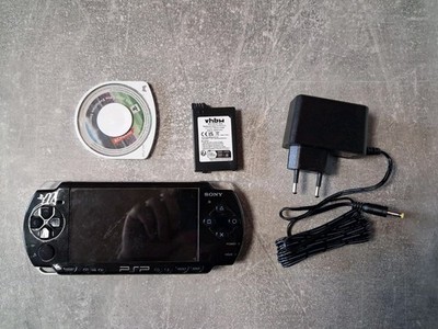 Sony PlayStation Portable Slim & Lite Konsolen - Piano Black (PSP-2004)
