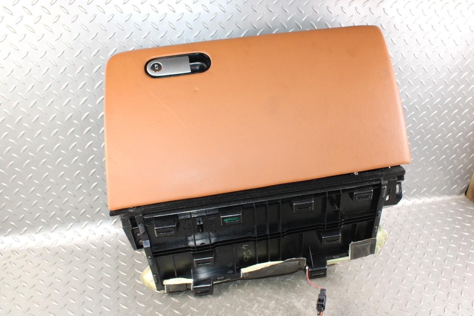 Bentley Flying Spur 2013-2018 Right Dashboard trim panel Tan