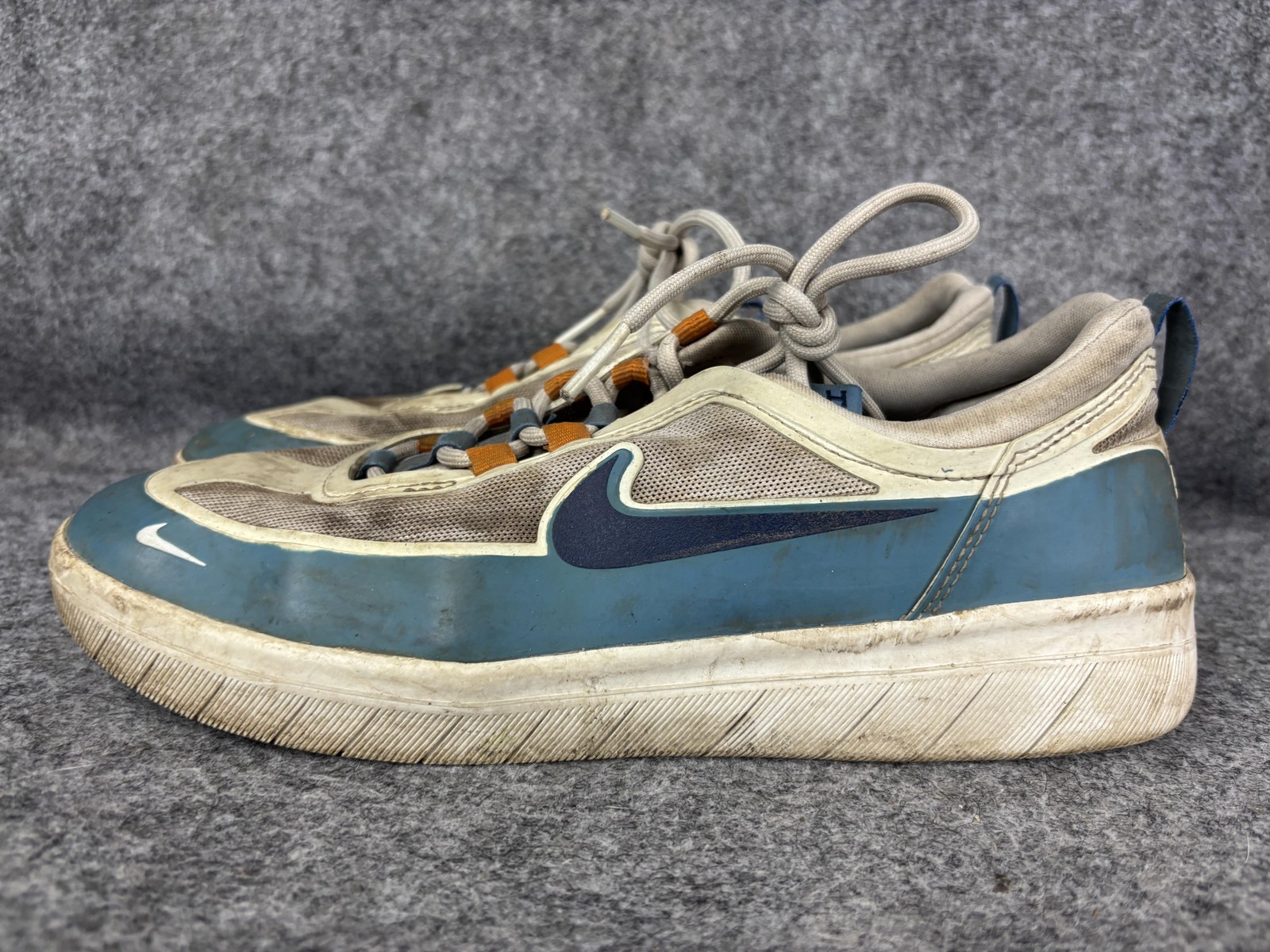 Nike SB Nyjah Free 2 Skateboard Shoes Mens Size 9 Blue Tan G