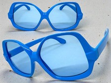 OVERSIZE EXAGGERATED Classic Vintage Retro Style SUNGLASSES Large Big Blue Frame