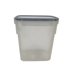 Snapware Plastic Food Storage Container w/Lid 58 fl oz 7.3 Cups 6.75 x 5.5 x4