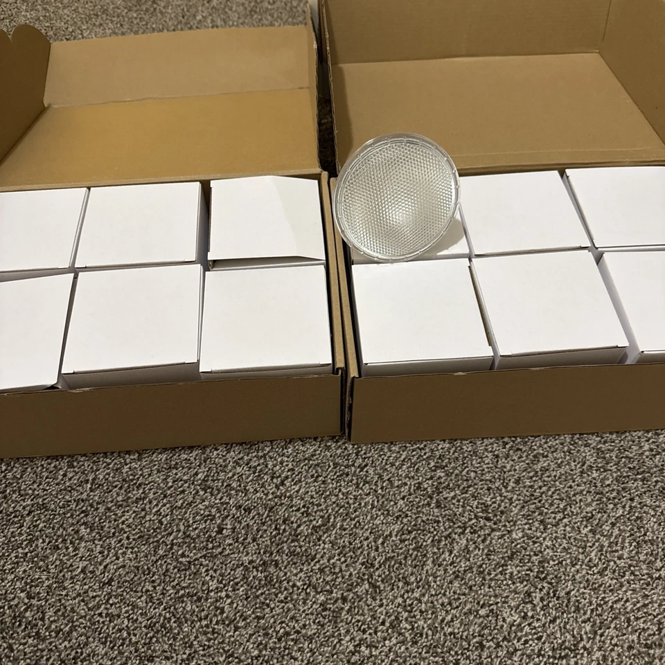 Par30 50w  light bulbs X2 6 pack - Image 2 of 3