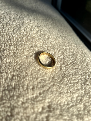 Golden ring 585