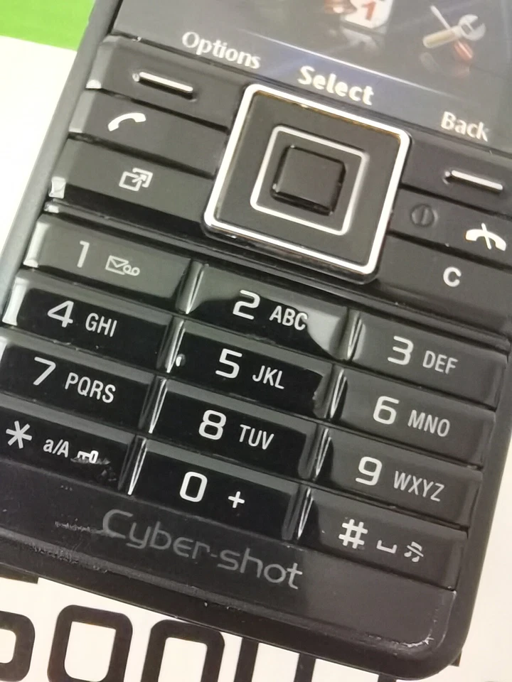 Sony Ericsson Cyber-shot C902 - Swift black (Unlocked) Mobile Phone - Image 2 of 4