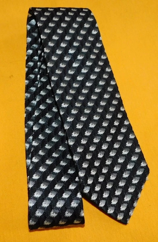 MISSONI MADE IN ITALY CORBATA DELGADA MOTIVO LUNARES NEGROS/GRISES/BLANCOS - CORBATAS DE DISEÑADOR. Foto 2 de 3