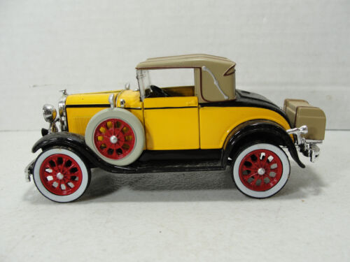 National Motor Museum Mint 1929 Ford Model 68A Cabriolet - Picture 2 of 7