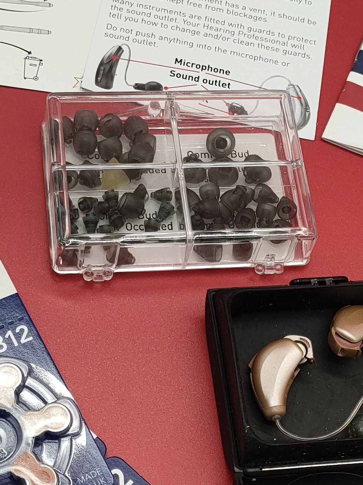 2x Starkey Muse i1200 EU BTE hearing aid Bundle Untested With Extras