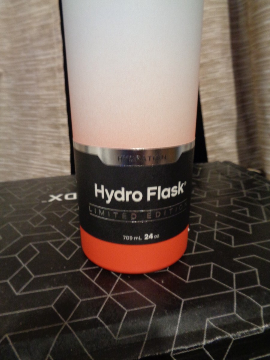 Hydro Flask 24oz Limited Edition Hawaiian Shave Ice Blue
