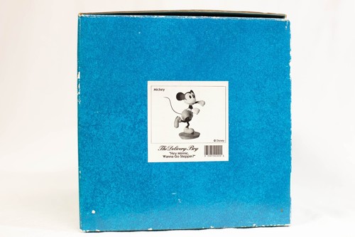 WDCC The Delivery Boy Mickey HEY MINNIE WANNA GO STEPPIN'? NIB (KMT) - Picture 10 of 10