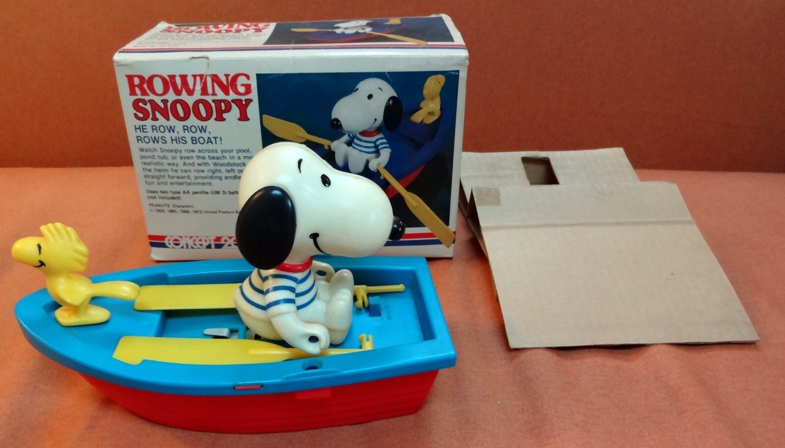 ROWING SNOOPY VINTAGE ROWBOAT WITH BOX ACTION TOY CONCEPT 2000 row boat ...