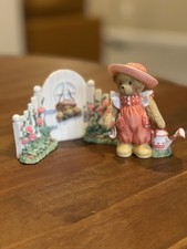    Enesco Cherished Teddies Lot Eloise And Her Garden Gate Set 2001