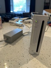 Nintendo Wii Console White W/ AC Adapter - Tested
