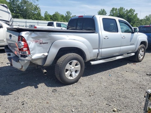 Grille Upper SR5 Package Painted Surround Fits 05-10 TACOMA 827395 - Picture 3 of 12