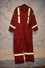 ACTIONWEST FR Halliburton Oilfield Antiflame Red Coverall Sz US 50 TALL PXO61