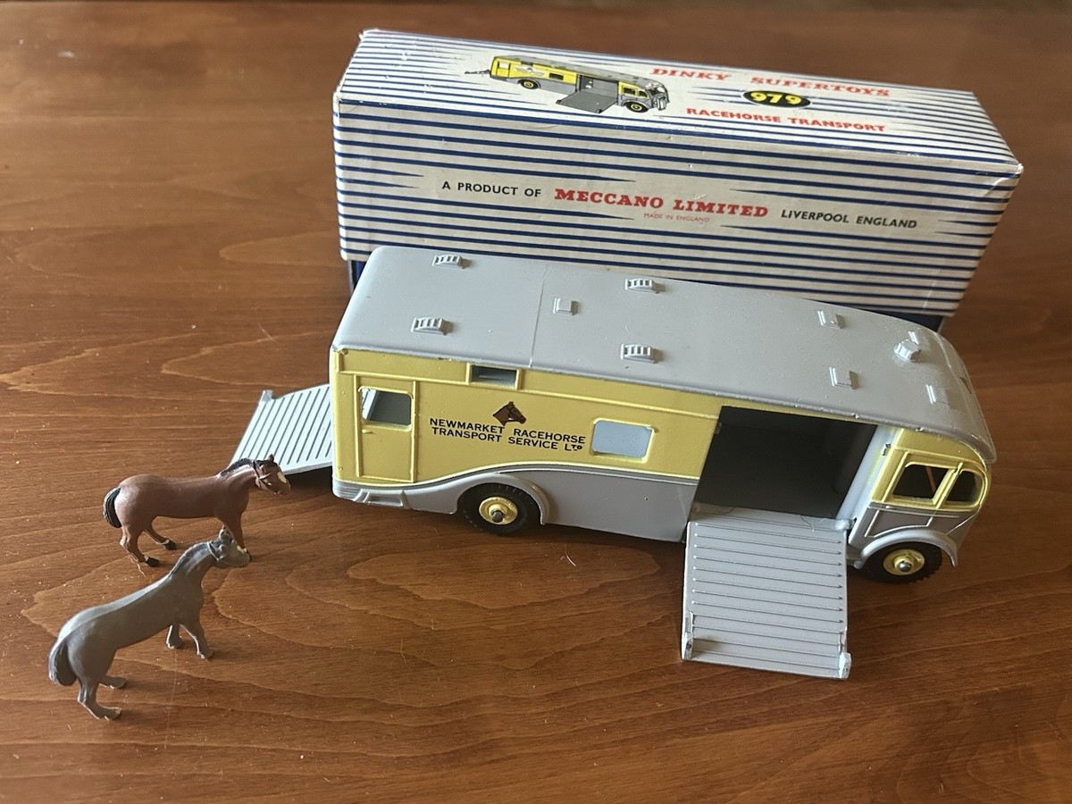 ミニカー DINKY SUPERTOYS 979 RACEHORSE TRANSPORT Dinky Supertoys 979 Racehorse Transport, Original Box