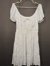 Hollister blue Floral Tiered Mini Sundress Size XL Delicate Pale Blue Pattern