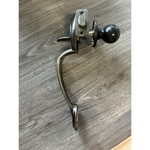 KWIKSET FRONT DOOR HANDLESET, Door Knob, Latch, Plates, Lever Mismatched Set - Picture 5 of 8