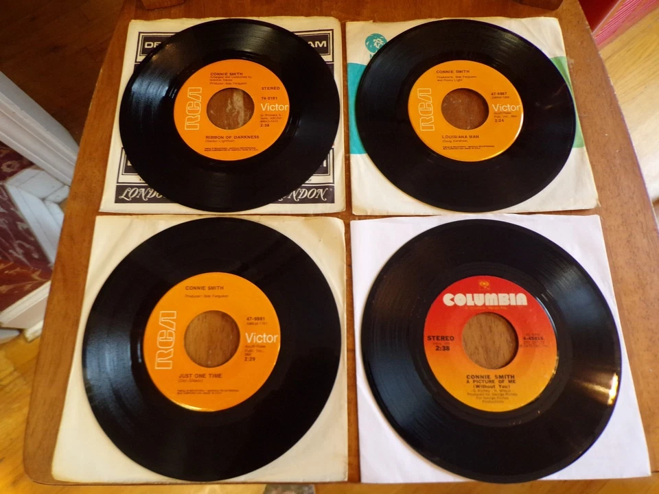 Connie Smith Set of 12 Country 45s RCA Victor - Image 4 of 4