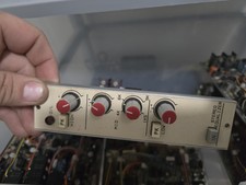 Stereo Equalizer Rack Module Beige with Red K...