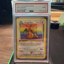 1999 Pokémon Dragonite 1st Edition Non-Holo Fossil Card #19 PSA 9