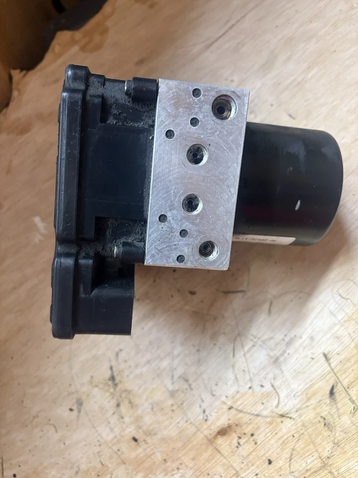 2009 Ford Expedition ABS Pump Module Anti-Lock Brake Controller 9L14-2C405-AK - Image 3 of 4