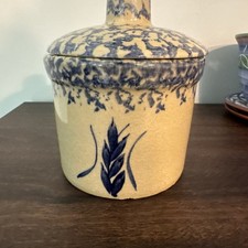 Robinson Ransbottom Roseville Crock/jar  w/lid- Blue Wheat Spongeware Pint
