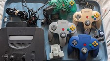 Nintendo 64 +Mem Pack And 4 controllers