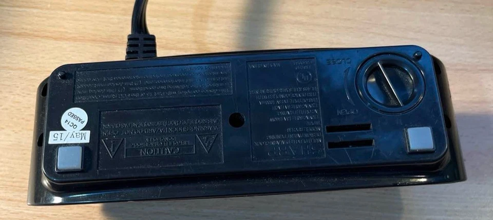 Sharp Digital Alarm Clock SPC137 USB Charge Port 2 AC Outlets Red LED Display - Image 3 of 4